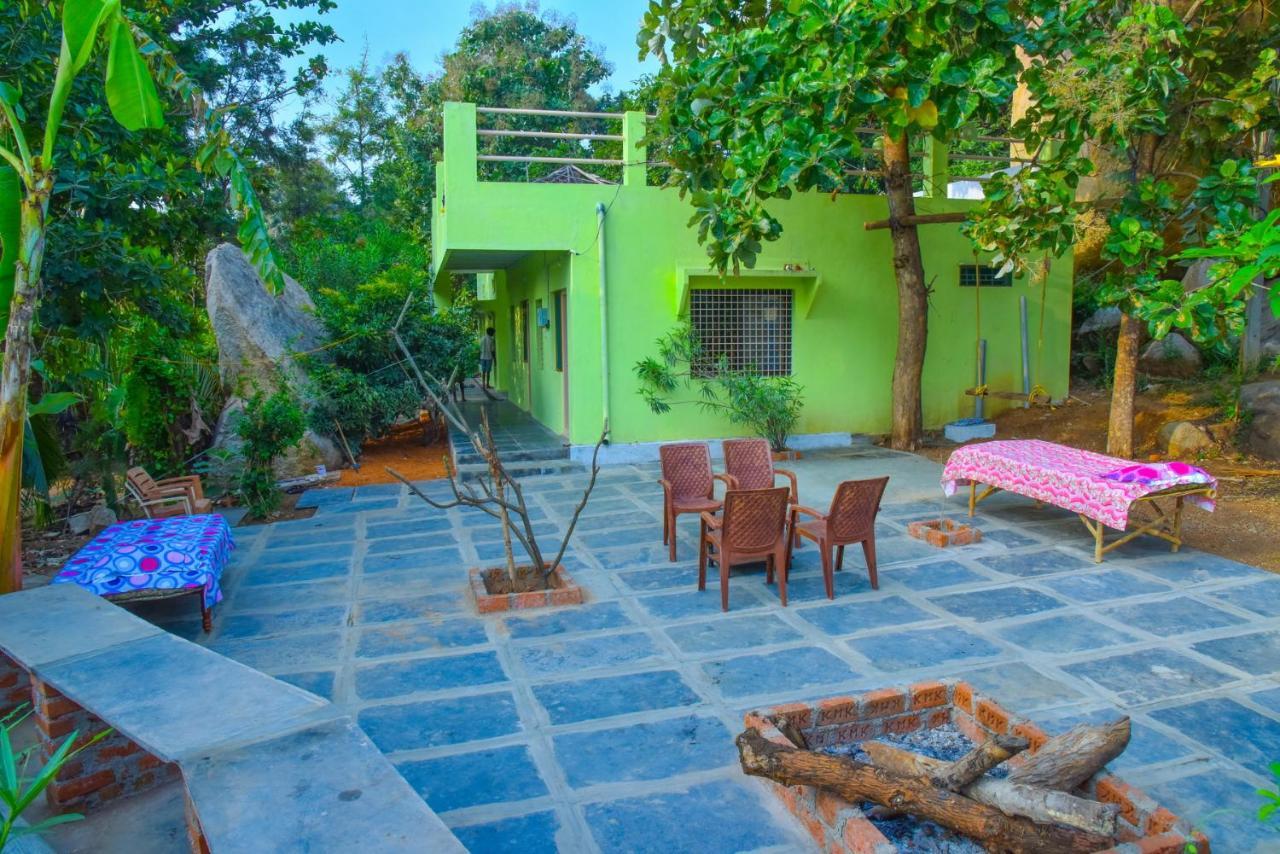 Gopi Plantation Homestay Hampi Dış mekan fotoğraf
